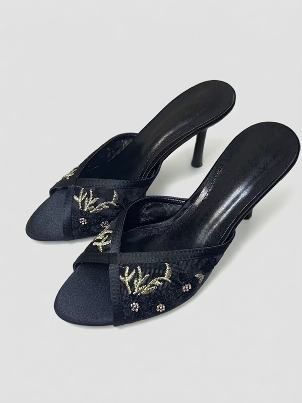 Spanish 2026 Summer New Cross-Flower Embroidery Stiletto Open-Toe Sandals High-Heeled Mesh Outerwear Sexy Sandals Spanish 2026 Summer New Cross-Flower Embroidery Stiletto Open-Toe Sandals High-Heeled Mesh Outerwear Sexy Sandals