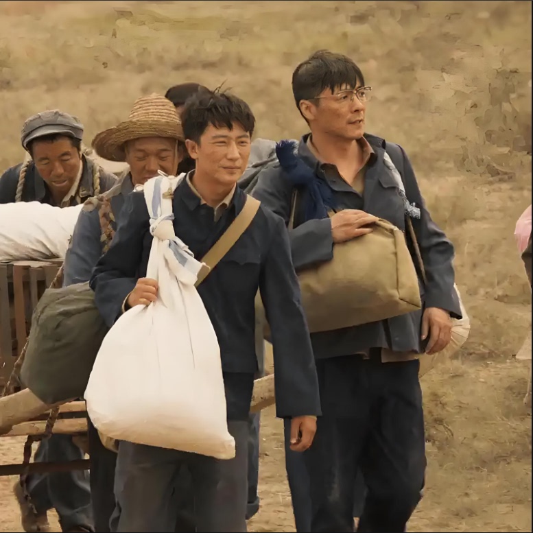 Clothing Similar to Shan Hai Qing from the 1960S, 1970S, and 1980S, Nostalgic Clothing for Farmers from Shaanxi, Old Village Head Performance Costume from the Supply and Distribution Company