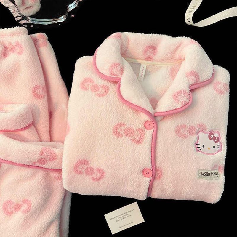 Cartoon Pajamas for Women, Autumn and Winter, Fleece-Lined and Thickened, Coral Fleece, Pink Hello Kitty Flannel Loungewear, Suitable for Wearing Outside