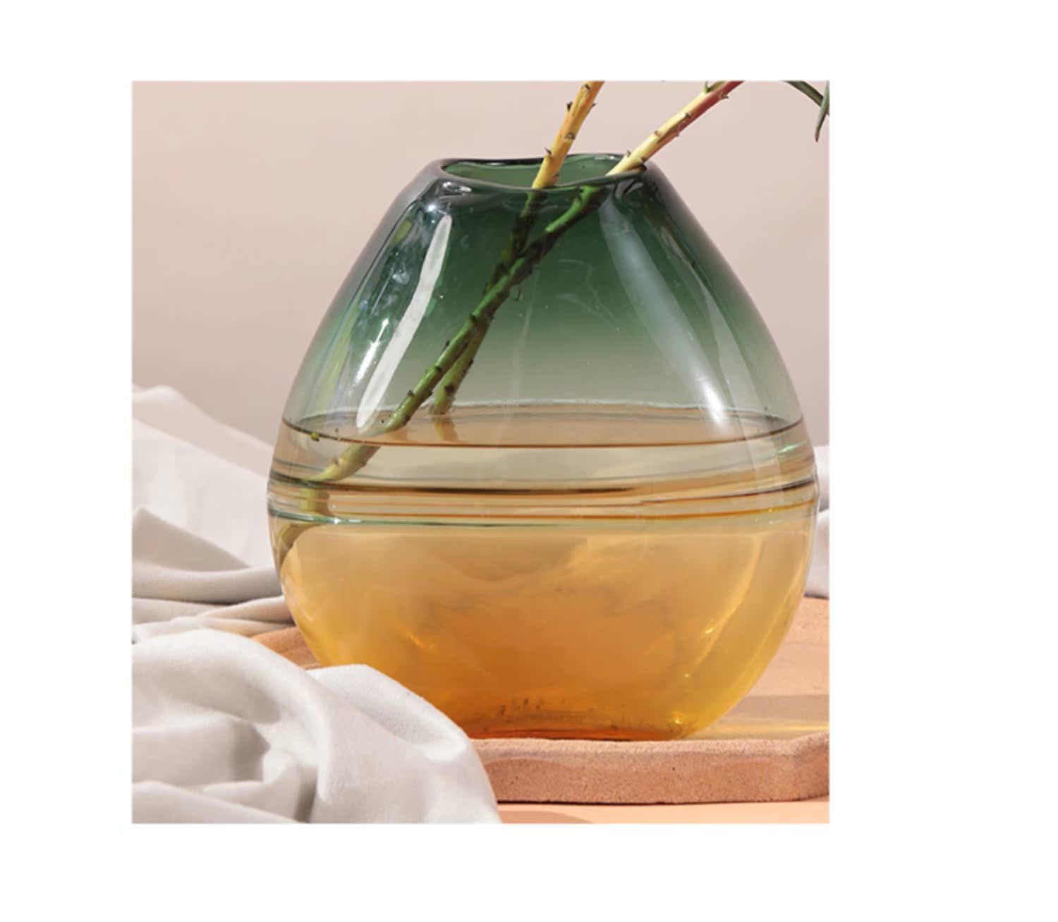 FlowerPlus Flower Plus Mirage Series Vase Trang trí nhà hiện đại đơn giản Trang trí bình hoa - Vase / Bồn hoa & Kệ chậu nhựa trắng