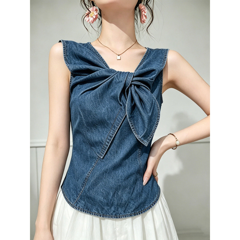 Denim Vest with a Stylish Design, Women's Short-Sleeve Slim-Fit Summer Thin Style, Versatile and Elegant Sleeveless Top for Commuting Denim Vest with a Stylish Design, Women's Short-Sleeve Slim-Fit Summer Thin Style, Versatile and Elegant Sleeveless Top for Commuting