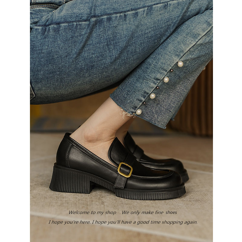 (Hanging shop) Giant good wearing ~ new genuine leather thick heel single shoes Inron retro small leather shoes women's lefu shoes