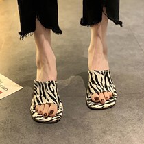 BAO WEN slippers womens summer wear ins tide womens 2021 fashion summer new thick heel net red explosion one word drag