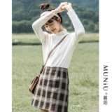 Твердый цвет наполовину водонекожная рубашка для женщин 2023 Осень Новая стройная и универсальная рубашка для рубашки нижнего белья