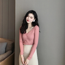 Spring and autumn long sleeve undershirt female inner lap 2022 new French style autumn and winter 100 lap V neckline with slim inner lap top