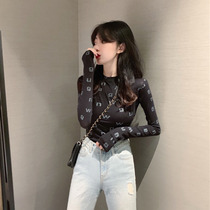 Early Spring Black Alphabet Beat Undershirt Woman Spring Dress 2022 New Nehitch Body Short printed long sleeve T-shirt blouse