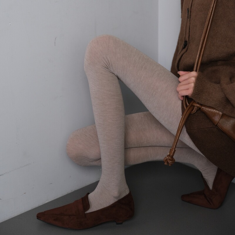 Weekend Picnic "White Egret Color" Wool and Silk Blend 240-Needle Plain Weave Autumn/Winter Women's Popular Tights Weekend Picnic "White Egret Color" Wool and Silk Blend 240-Needle Plain Weave Autumn/Winter Women's Popular Tights