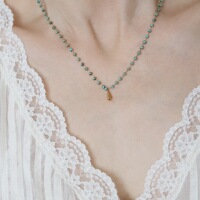 Original design Personalized green pine bead Chinese bead necklace with temperament and versatile thin collarbone chains to wear when taking a bath