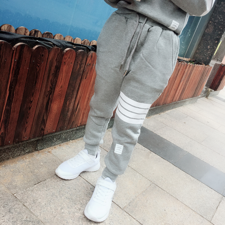 少 Bộ đồ thể thao TB trẻ em cotton cộng với áo len cổ tròn nhung tb áo len - Phù hợp với trẻ em quần áo cho bé