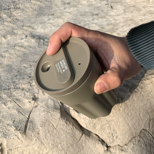 Портативный термос из нержавеющей стали с уплотнителем, защита от ожогов, простой и элегантный дизайн