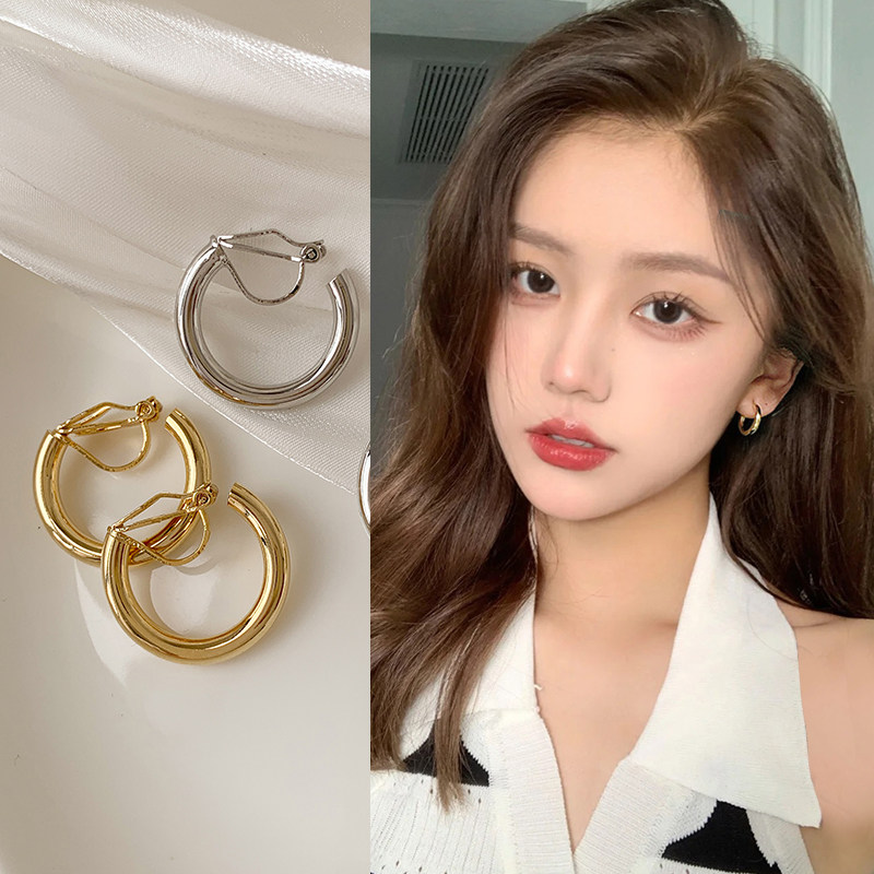 Retro circle ear clip 2021 The new tide is lukewarm, a small crowdsourced minimalist and a luxurious and luxurious and luxurious