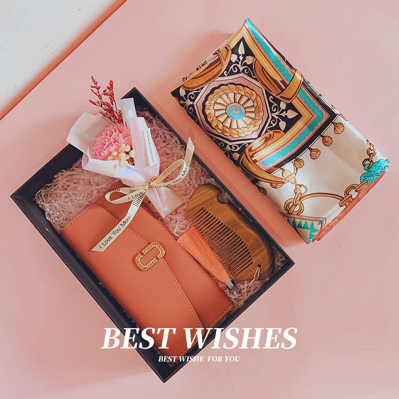 Mother's Day gift Practical delivery Mom Birthday Gift Silk Scarf Middle-aged Mother-in-law Employee 512 Nursing's Day 40 50