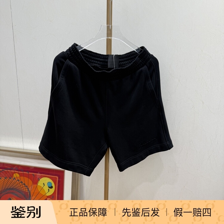 Givenchy/Black Shorts/99% New/Xs Size/B271 Givenchy/Black Shorts/99% New/Xs Size/B271