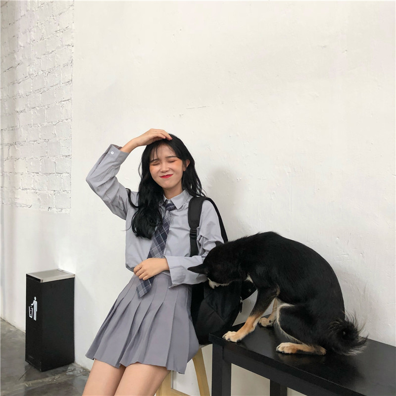 Đầu thu nữ sinh áo sơ mi đẹp trai Han Fan College gió buông lỏng sinh viên siêu lửa màu rắn tay dài áo sơ mi bó dài tay nữ
