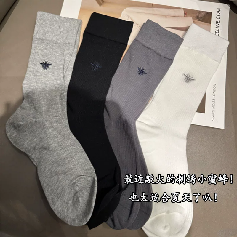 Finally found socks suitable for summer!It's really thin and light ~ breathable!Very suitable for summer wow