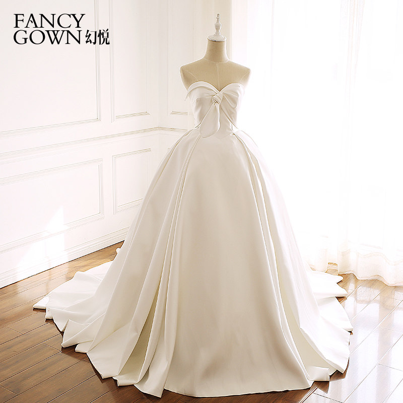 Broken yard duke satin long trailing smear style satin minimalist butterfly knot retro palace pontifine pony dresses big trailing wedding dresses