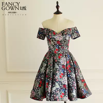 Magic Yue broken code shoulder black retro satin flower cloth Slim Princess tuft dress short dress dress women