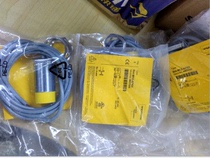 Turck capacitive sensor sensor BC5-M18-RP4X-H1141 S250