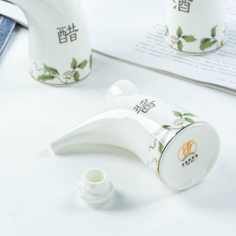 Hotel Kitchen Bone porcelain horn jug Sauce Pot sauce Sesame Oil Vinegar Jar Ceramic Sesame Oil Pot Soy Sauce Vinegar Jar Seasoning Pot small wine pot