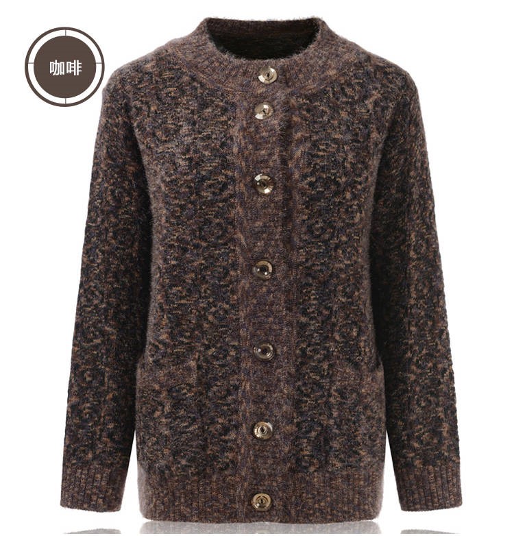 Middle-aged and elderly women's winter clothing 50-70 years old sweater cardigan coat mother's clothing grandma knitted woolen sweater for the elderly