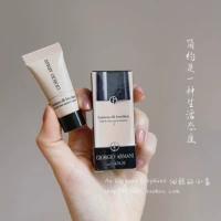 Спосочная доставка Armani Amani Luminous Silk Spee Mift Bright Natural Liquid Foundation № 2 LSF Небольшой образец 5 мл