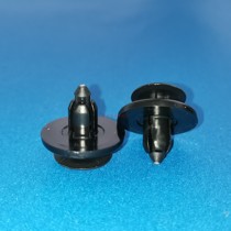 Black car buckle GA6808B plastic nail female buckle through-core nail hole 7MM plate thickness 1 5 ~ 2 5