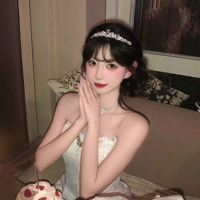 Bridal Crown Headpiece, High-End and Elegant, Rhinestone Crown, Wedding, 18Th Birthday, Princess Crown, Photo Shoot Hair Accessory Bridal Crown Headpiece, High-End and Elegant, Rhinestone Crown, Wedding, 18Th Birthday, Princess Crown, Photo Shoot Hair Accessory