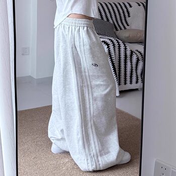 Strawberry Bear Original American-Style Striped Color-Block Loose Sports Casual Pants for Women, Low-Waisted Wide-Leg Drawstring Floor-Length Trousers