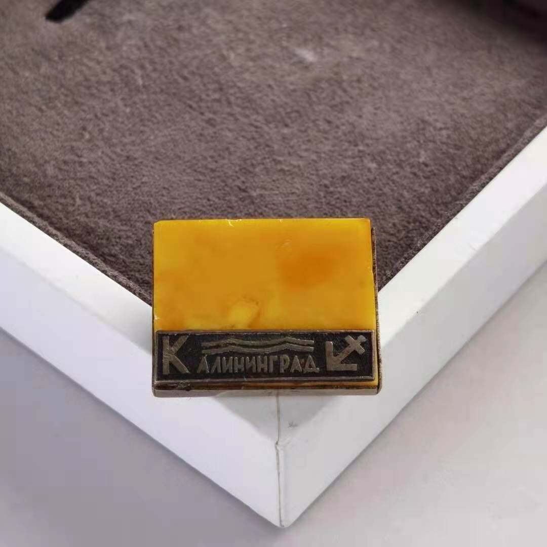 European Return Antique Old Nectar Wax Remembrance of the Chest Needle Lithuanian Kratanda City's Remembrance