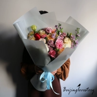 Смешанный и сопоставленный стиль букета Q