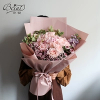 Темно -серый личи розы смешанный букет