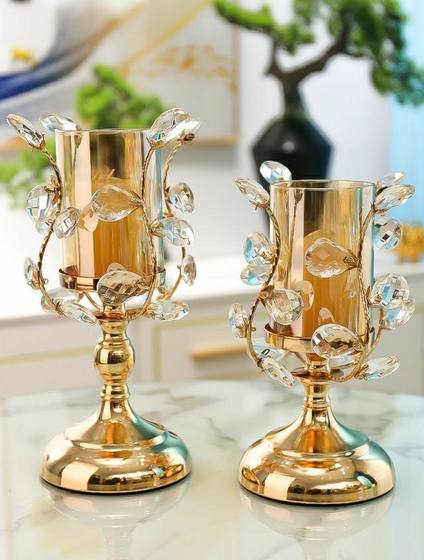 Nordic light luxury retro gold household metal candlestick ornaments French romantic birthday candlelight dinner wedding props