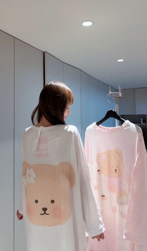Twoi Design Lab Anaya Limited Edition Sofa Bear Robe White Long Sleeve T-Shirt ins Trend Twoi Design Lab Anaya Limited Edition Sofa Bear Robe White Long Sleeve T-Shirt ins Trend