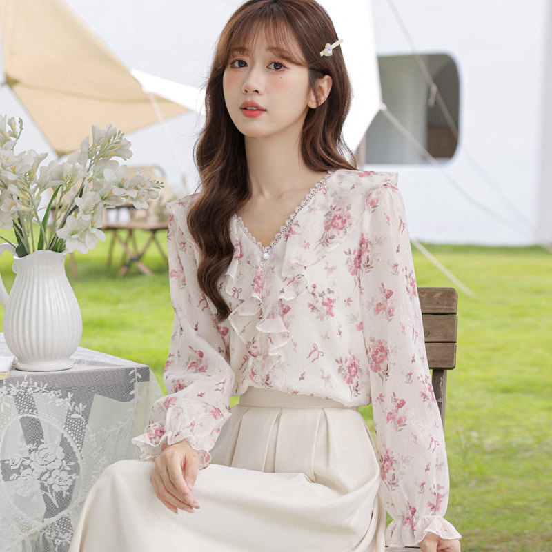 V-Neck Floral Chiffon Shirt Long-Sleeved Inner Shirt 2026 Early Spring New Style Ruffled Top Lace Bottoming Shirt for Women