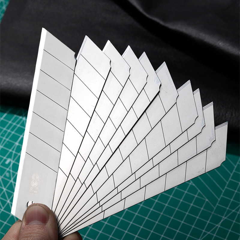 The right-hand DP182 deli SK5 high carbon steel big number beauty work knife sheet 8 tool head wallpaper knife cut paper knife 10 piece case