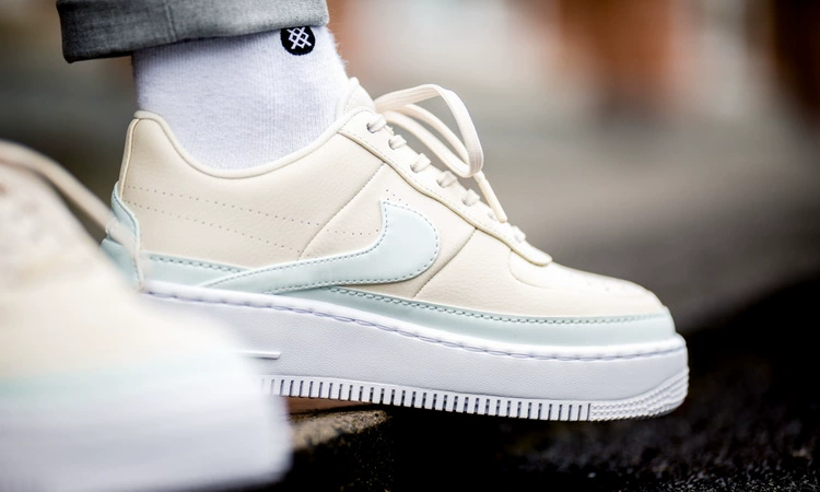 [42 người chơi thể thao] Giày đế bệt Nike Air Force 1 Jester XX AF1 AO1220-201 - Dép / giày thường