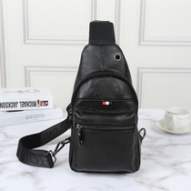 Mens 2020 new fashion Versatile Bull Leather Chest Bag Tide Cards Ultra Fire Casual Cablebag Mens Single Shoulder Little Backpack