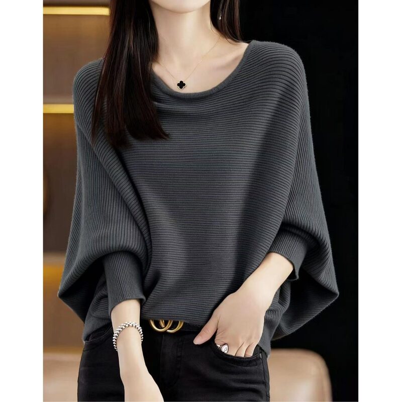 Guangzhou Thirteen Rows Women's Fashion Hot-Selling High-End European Style Autumn and Winter Scoop Neck Batwing Sleeve Top with a Sense of Design Knitted Wool Sweater Guangzhou Thirteen Rows Women's Fashion Hot-Selling High-End European Style Autumn and Winter Scoop Neck Batwing Sleeve Top with a Sense of Design Knitted Wool Sweater