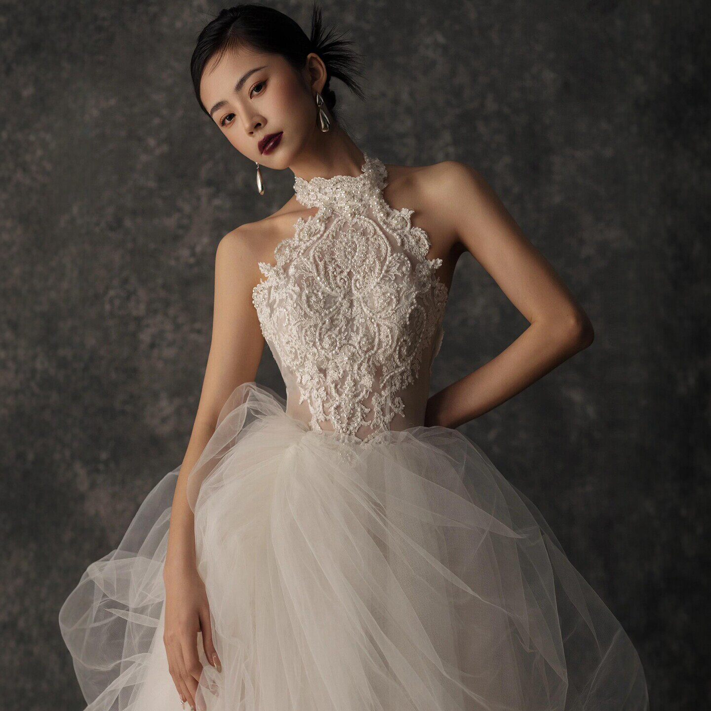 Французское легкое свадебное платье на бретельках bride 2026 новая основная пряжа, высококачественная текстура, маленькая выходная пряжа, высококачественный стиль