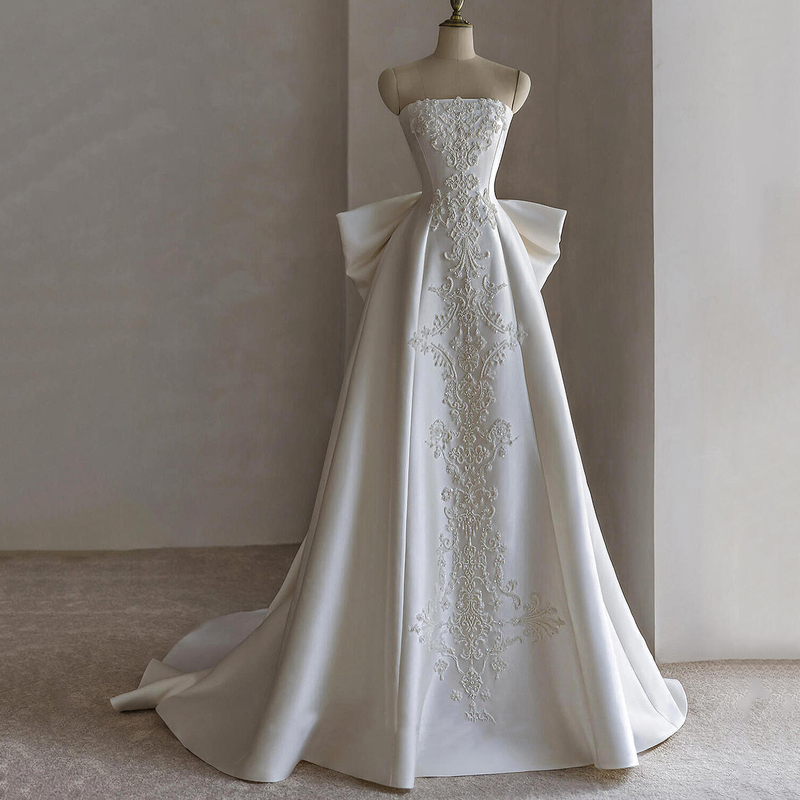 Strapless Light Wedding Dress for Brides 2026 New French Satin Gown High-Quality Main Veil Petite Wedding Dress