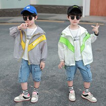 Bright juxtaposition of sun protection clothing 999