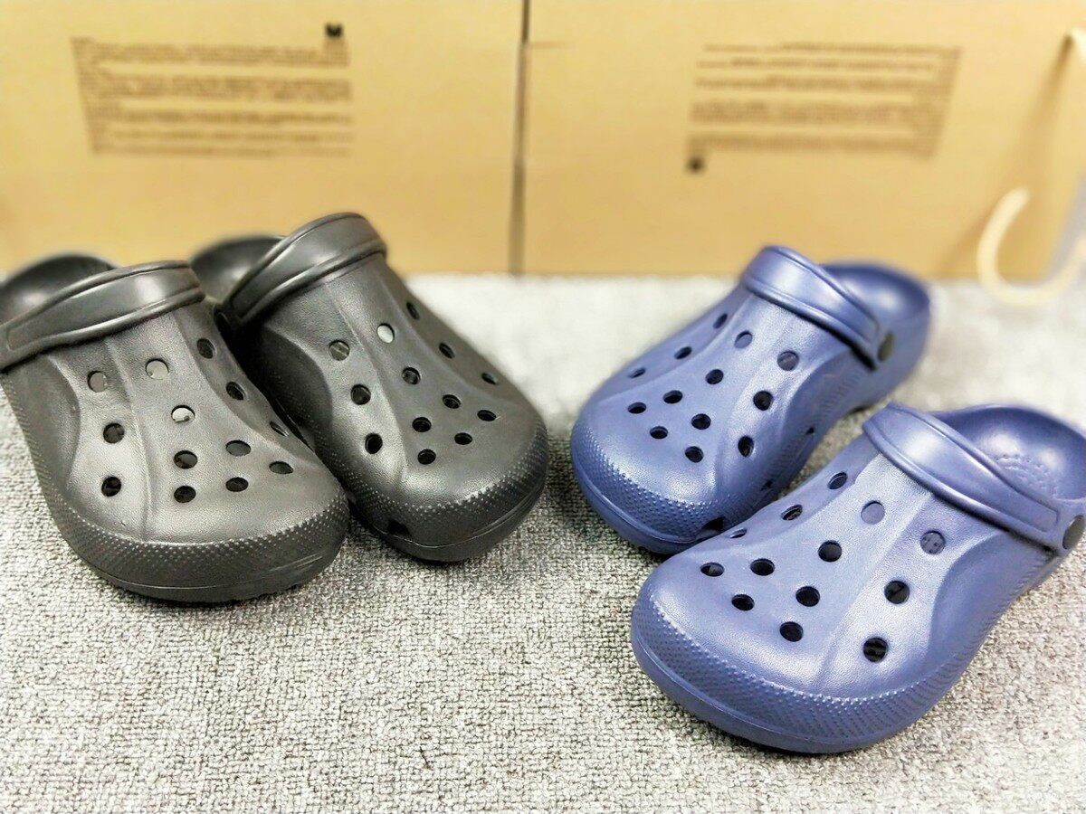 Men's hole shoes clearance beach shoes summer breathable garden shoes parent-child bund shoes leisure swimming shoes Baotou slippers