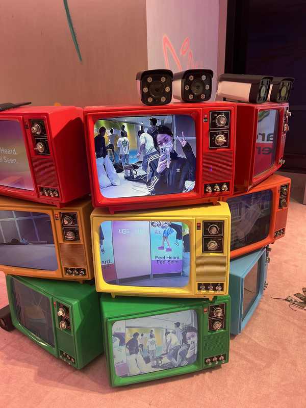 Playable Old-Fashioned Black and White Tv Retro Nostalgic 70S and 80S Antique Collectible Display Piece Photography Prop Playable Old-Fashioned Black and White Tv Retro Nostalgic 70S and 80S Antique Collectible Display Piece Photography Prop