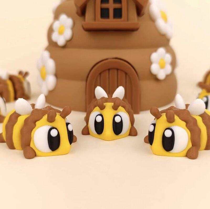 Keychain Little Bee Cute Creative 3D Printed Exquisite Couple Backpack Pendant Car Articulated Movable Keychain Little Bee Cute Creative 3D Printed Exquisite Couple Backpack Pendant Car Articulated Movable