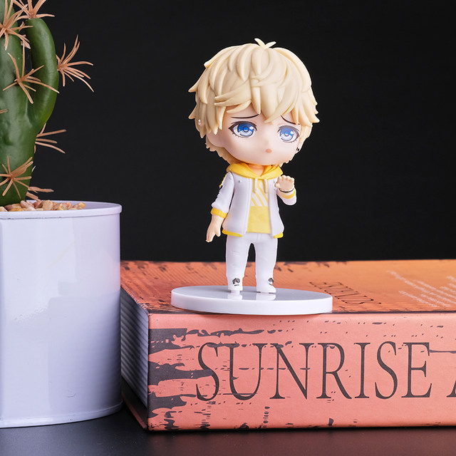 Love and Producer Bai Qi Xu Mo Zhou Qiluo Li Zeyan Lingxiao peripheral figures ornaments model doll gifts