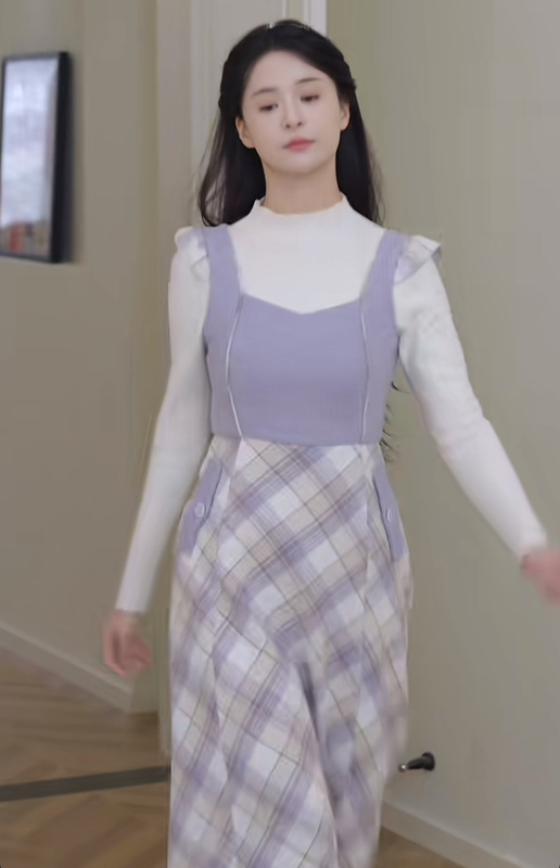 Xu Entang's Same Style French Retro Gentle Style Woolen Plaid Suspender Dress, New for Spring 2025 Xu Entang's Same Style French Retro Gentle Style Woolen Plaid Suspender Dress, New for Spring 2025