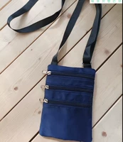 Четыре темно -синий молнии