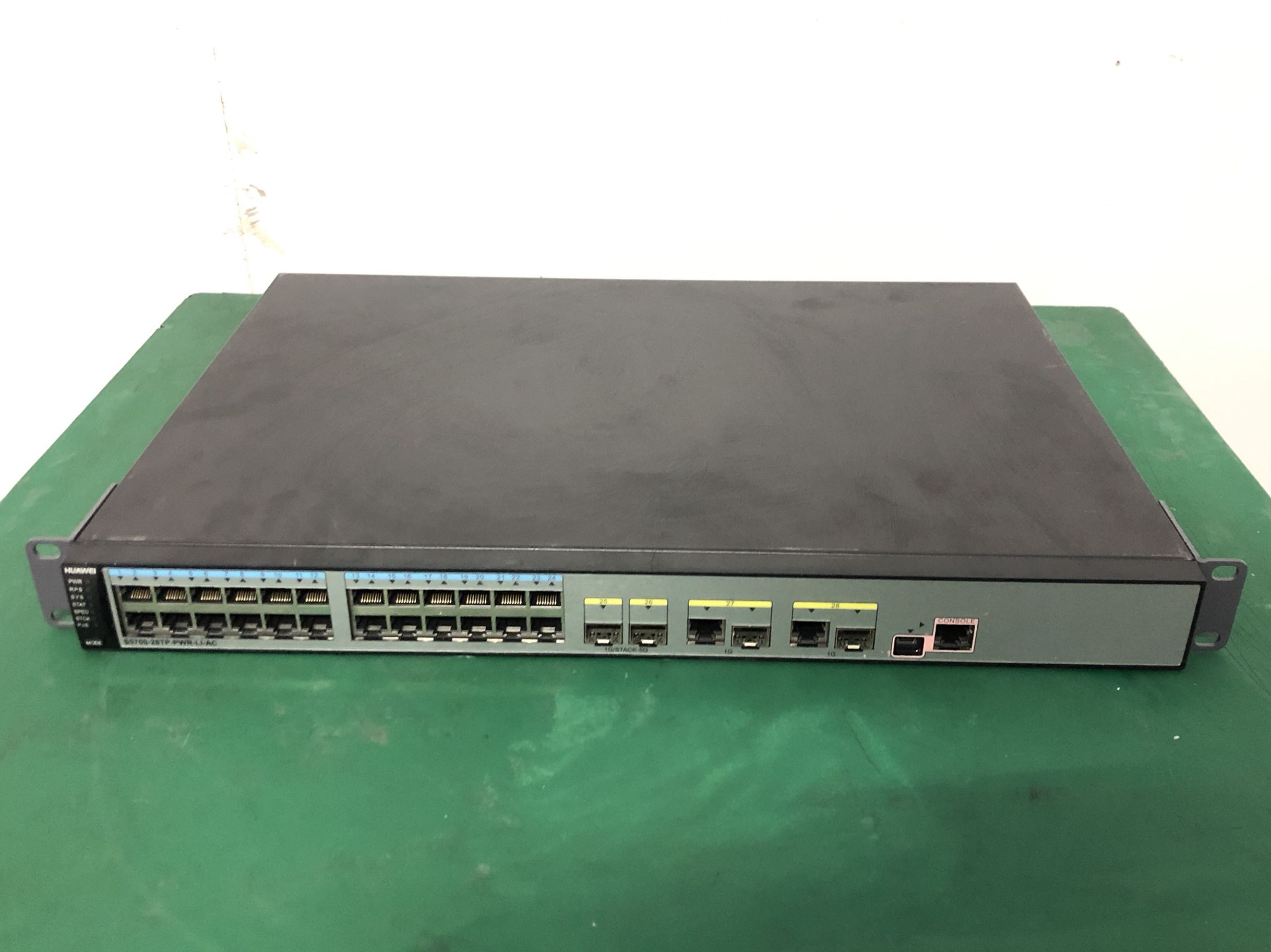 Switch-S5700-28TP-PWR-LI-AC(24 10 100 1000Base-T Ethernet port)