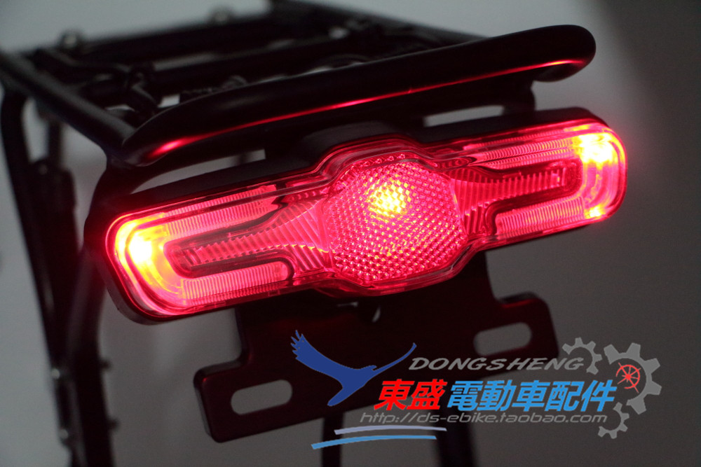 Electric bicycle modified 24V36V48V60V electric vehicle universal LED tail light left and right turn night lights