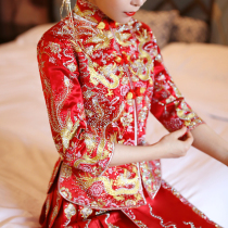 2021 new autumn and summer dragon and phoenix coat size Wufu Malay suit Xiuhe suit diamond red embroidery wedding dress mid-sleeve cheongsam